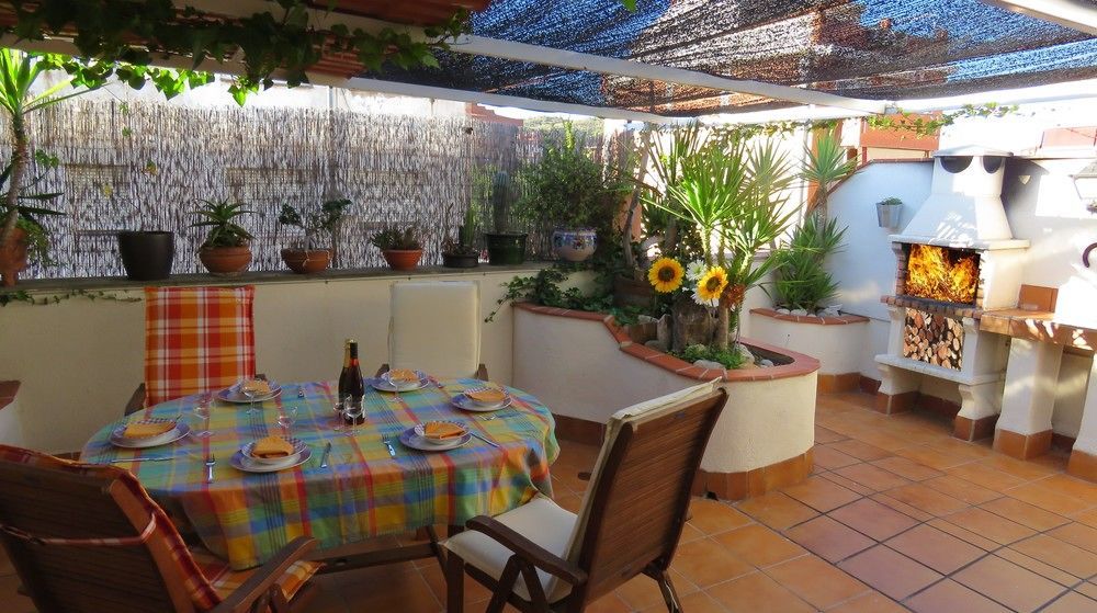 Apartamentos Atico Airport Barcelona, Terraza Y Barbacoa Viladecáns Eksteriør bilde