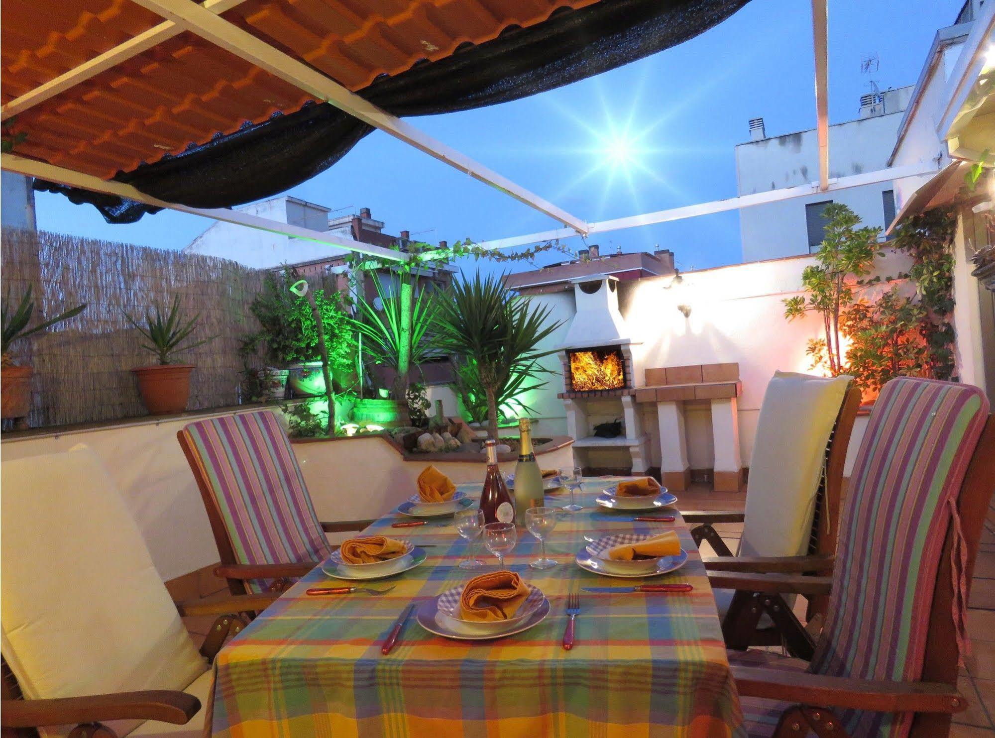 Apartamentos Atico Airport Barcelona, Terraza Y Barbacoa Viladecáns Eksteriør bilde