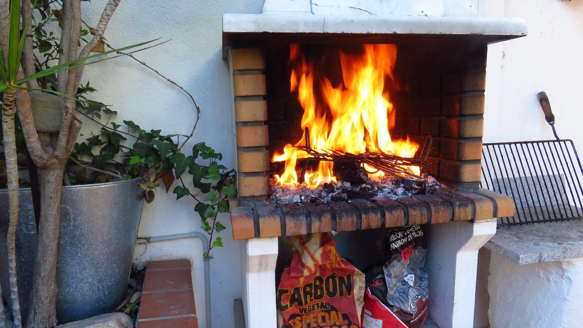 Apartamentos Atico Airport Barcelona, Terraza Y Barbacoa Viladecáns Eksteriør bilde